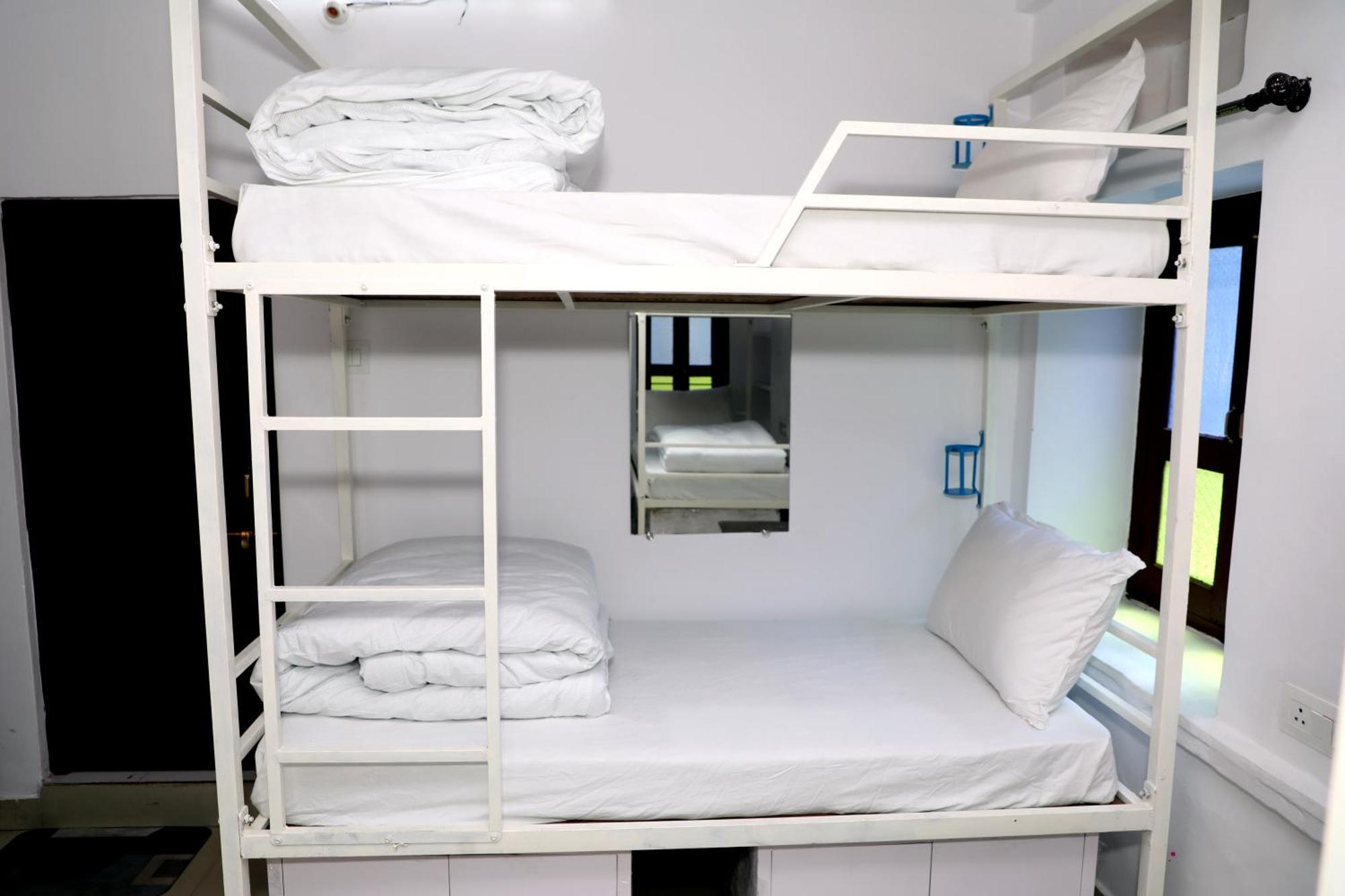 The Mama Hotel - Rooms And Dormitory Ουνταϊπούρ Εξωτερικό φωτογραφία